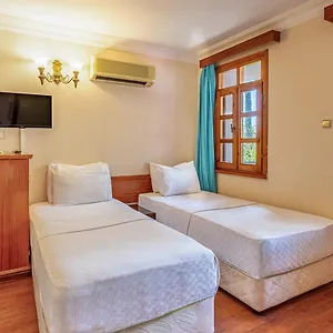3* Отель Perdikia